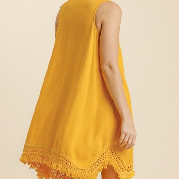 Umgee Mango Sleeveless Crochet Detail Frayed Dress - Picture 4 of 4